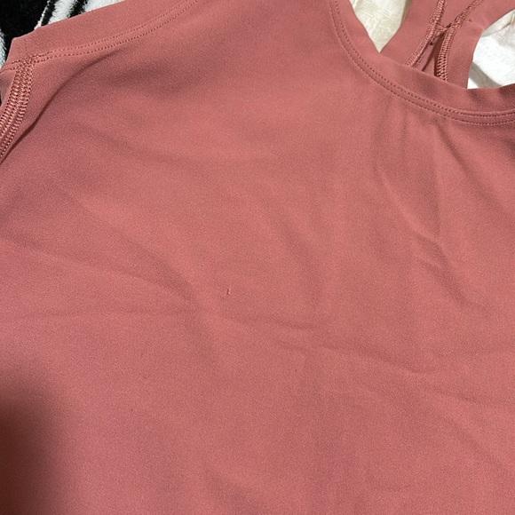 lululemon racerback workout top 🍋🩷 - Picture 4 of 4